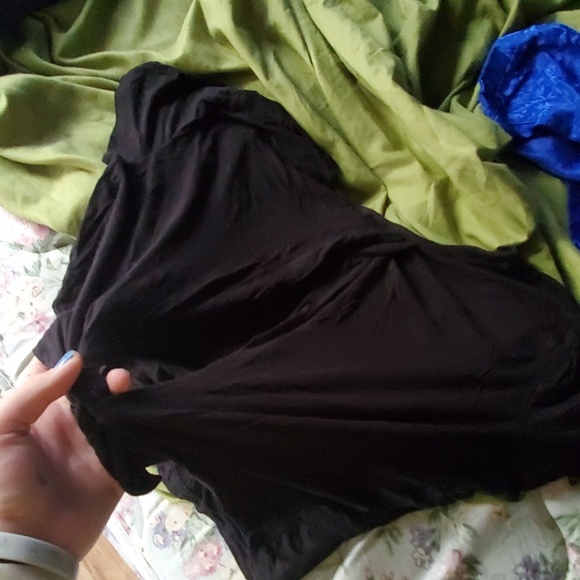 Pirates of the Caribbean crop top - Picture 2 of 2